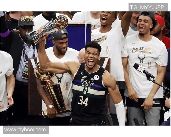 扬尼斯阿德托昆博的篮球传奇之路与未来展望解析