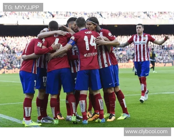 科克本市与佩尔斯的激烈对决揭示足球战术与团队合作的重要性