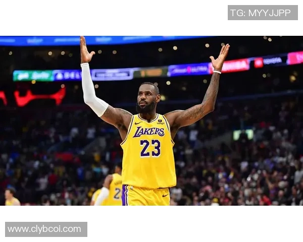 詹姆斯成就历史里程碑首位球员达成4万分1万板1万助的壮举